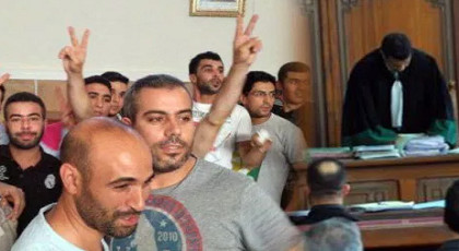 قاضي استئنافية البيضاء يواجه الحراكيين المتابعين في حالة سراح بأشرطة فيديو قاضي استئنافية البيضاء يواجه الحراكيين المتابعين في حالة سراح بأشرطة فيديو