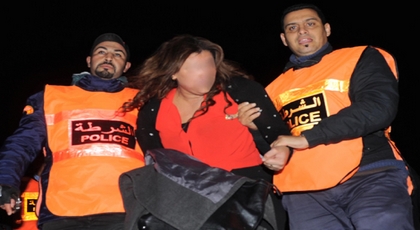 الأمن يلقي القبض على إمرأة إستغلت رضيعها لتهريب الإكستازي الأمن يلقي القبض على إمرأة إستغلت رضيعها لتهريب الإكستازي