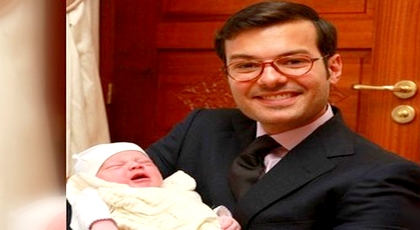فرحة بالقصر الملكي.. الأمير مولاي إسماعيل ابن عم الملك يرزق بمولودة جديدة فرحة بالقصر الملكي.. الأمير مولاي إسماعيل ابن عم الملك يرزق بمولودة جديدة