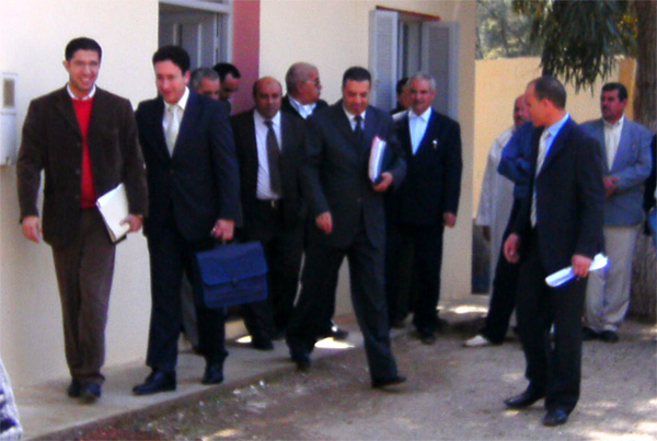 عامل إقليم الدريوش في زيارة تفقدية لإجرمواس عامل إقليم الدريوش في زيارة تفقدية لإجرمواس