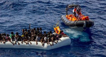 الحرس المدني بمليلية المحتلة ينقذ 31 "حراكا" ضمنهم إمرأتان وقاصران الحرس المدني بمليلية المحتلة ينقذ 31 "حراكا" ضمنهم إمرأتان وقاصران
