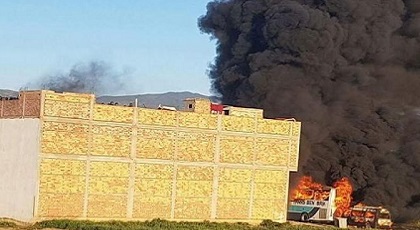 استئنافية الحسيمة تقضي بـ15 سنة سجنا في حق حراكيين بتهمة إضرام النار في مسكن للشرطة بإمزورن استئنافية الحسيمة تقضي بـ15 سنة سجنا في حق حراكيين بتهمة إضرام النار في مسكن للشرطة بإمزورن