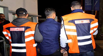 توقيف ثلاثة أشخاص عنفوا سائحا بريطانيا بهدف السرقة توقيف ثلاثة أشخاص عنفوا سائحا بريطانيا بهدف السرقة