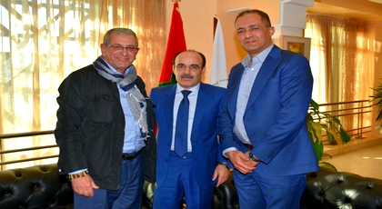 لقاء يجمع رئيس فيدرالية اليهود المغاربة بإلياس العماري والأخير ينفي مطلب تجريد اليهود المغاربة من الجنسية لقاء يجمع رئيس فيدرالية اليهود المغاربة بإلياس العماري والأخير ينفي مطلب تجريد اليهود المغاربة من الجنسية