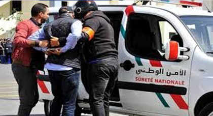 مهندسان فرنسيان تعرضا للسرقة والشرطة القضائية بالناظور تلقي القبض على الجانيين مهندسان فرنسيان تعرضا للسرقة والشرطة القضائية بالناظور تلقي القبض على الجانيين