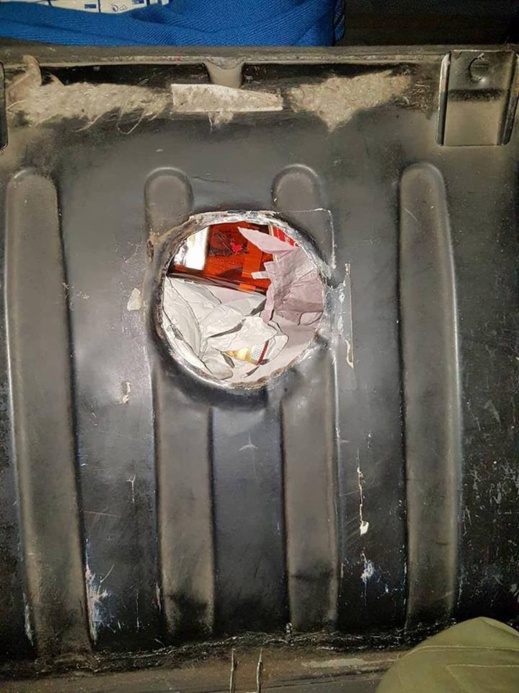 بالصور.. حجز كمية كبيرة من قنينات الويسكي الممتاز بمعبر فرخانة بالصور.. حجز كمية كبيرة من قنينات الويسكي الممتاز بمعبر فرخانة