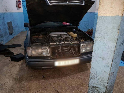 بالصور.. حجز كمية كبيرة من قنينات الويسكي الممتاز بمعبر  فرخانة