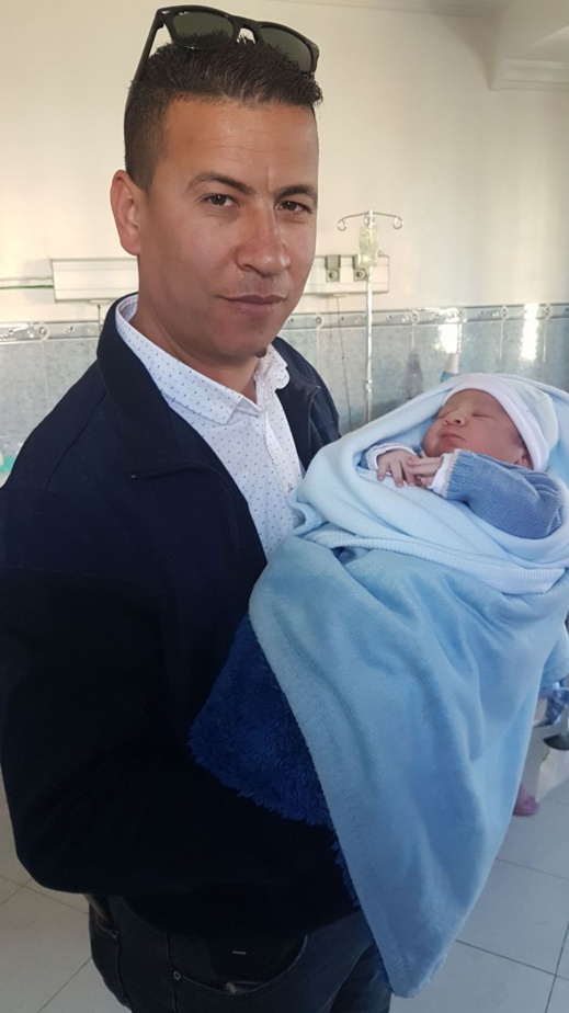 تهنئة لأسرة كريم الركراكي بمناسبة ازدياد فراشه بمولود ذكر تهنئة لأسرة كريم الركراكي بمناسبة ازدياد فراشه بمولود ذكر