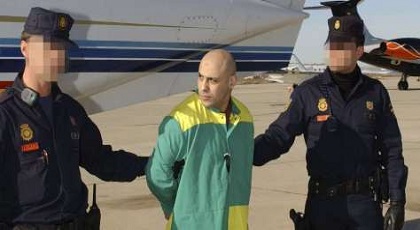 مغربي يقاضي إسبانيا وبريطانيا ويطالب ب 2 مليون دولار كتعويض بعد سجنه ظلما مغربي يقاضي إسبانيا وبريطانيا ويطالب ب 2 مليون دولار كتعويض بعد سجنه ظلما
