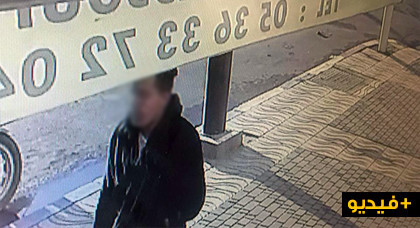 بالفيديو.. كاميرا ترصد تحركات لصوص أثناء إقدامهم على سرقة سيارة وسط الناظور بالفيديو.. كاميرا ترصد تحركات لصوص أثناء إقدامهم على سرقة سيارة وسط الناظور