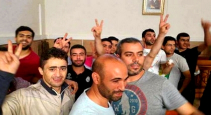 ابتدائية الحسيمة تدين ناشطين على ذمة حراك الريف بتهم التحريض ضد الوحدة الوطنية ابتدائية الحسيمة تدين ناشطين على ذمة حراك الريف بتهم التحريض ضد الوحدة الوطنية