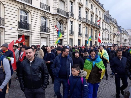 ربورطاج مطول.. مسيرة في باريس للمطالبة بإطلاق سراح معتقلي حراك الريف 