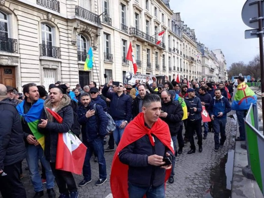ربورطاج مطول.. مسيرة في باريس للمطالبة بإطلاق سراح معتقلي حراك الريف ربورطاج مطول.. مسيرة في باريس للمطالبة بإطلاق سراح معتقلي حراك الريف