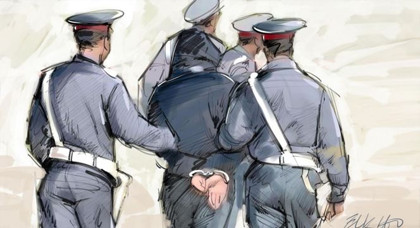 اعتقال عشريني اغتصب شابا ووثق جريمته وهدده بنشر الفيديو في حال عدم إنصياعه لمعاودة اغتصابه اعتقال عشريني اغتصب شابا ووثق جريمته وهدده بنشر الفيديو في حال عدم إنصياعه لمعاودة اغتصابه