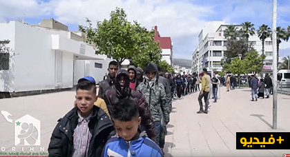بمناسبة اليوم العالمي للمتشردين.. شاهدوا مسيرة حضارية لأكثر من مائة متشرد وسط الناظور بمناسبة اليوم العالمي للمتشردين.. شاهدوا مسيرة حضارية لأكثر من مائة متشرد وسط الناظور