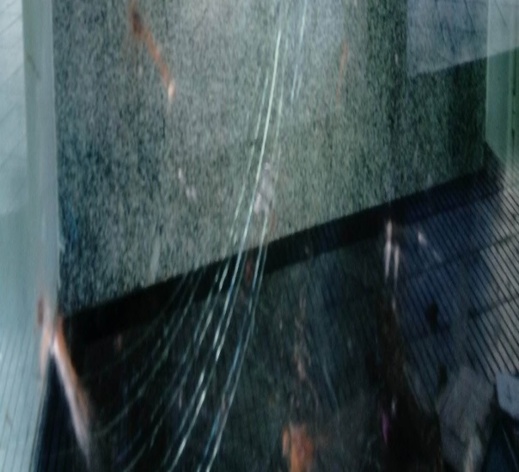 صور.. متشرد يعرض وكالة بنكية وسط الناظور للتخريب وتكسير واجهتها الأمامية صور.. متشرد يعرض وكالة بنكية وسط الناظور للتخريب وتكسير واجهتها الأمامية