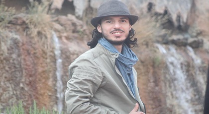 بورتريه: فهد بوثكنتار أو "سيفاكس".. ذاك الفنان الريفي الذي حلقت أجنحته عاليا في سماء الفن بورتريه: فهد بوثكنتار أو "سيفاكس".. ذاك الفنان الريفي الذي حلقت أجنحته عاليا في سماء الفن