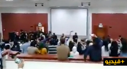 شوهة بالفيديو... شطيح والرديح بين الطلبة في مدرج جامعة مولاي اسماعيل بمكناس شوهة بالفيديو... شطيح والرديح بين الطلبة في مدرج جامعة مولاي اسماعيل بمكناس