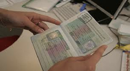 بينهم ناظوريون.. سوق سوداء للتأشيرة الإسبانية بالمغرب تطيح ب13 شخصا وموظفون قنصليون في قفص الإتهام