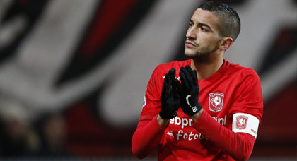 اللاعب الدولي حكيم زياش أفضل لاعب بالدوري الهولندي الممتاز اللاعب الدولي حكيم زياش أفضل لاعب بالدوري الهولندي الممتاز