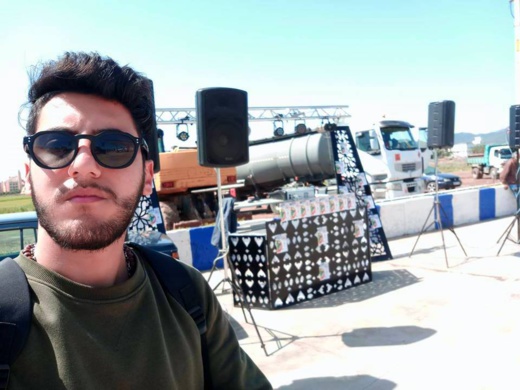 شاب ناظوري ينخرط في"المقاطعة" على طريقته الخاصة بعد رفضه عرض محطة "أفريقيا" رغم الإغراء