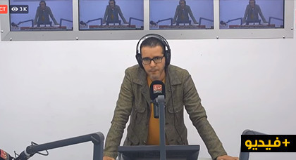 بالدموع.. شاهدوا كيف رد صحافي مغربي بقوة وجرأة على من يهاجمون حملة المقاطعة
