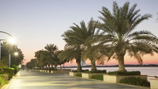 مشروع ضخم بالحسيمة.. كورنيشان لتسهيل التنقل وربط المدينة بالشواطئ مشروع ضخم بالحسيمة.. كورنيشان لتسهيل التنقل وربط المدينة بالشواطئ