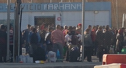 اغلاق معبر فرخانة بعد هجوم بالحجارة على الشرطة الاسبانية