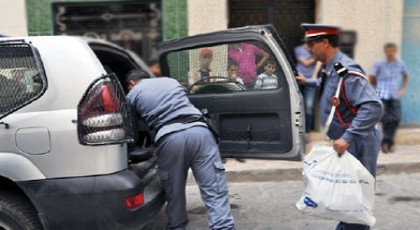 خطير.. الدرك الملكي بـ"بودينار" يعتقل شخصا متلبسا بحيازته "متفجرات" بعد مداهمة منزله خطير.. الدرك الملكي بـ"بودينار" يعتقل شخصا متلبسا بحيازته "متفجرات" بعد مداهمة منزله