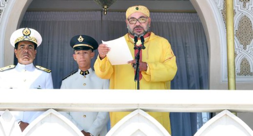 الملك يوجه الأمر اليومي للقوات المسلحة الملكية ويعلن على الرفع من مستوى التجهيزات العسكرية الملك يوجه الأمر اليومي للقوات المسلحة الملكية ويعلن على الرفع من مستوى التجهيزات العسكرية