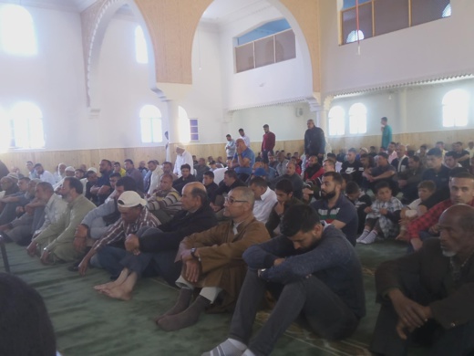 أبرشان يشارك في إفتتاح أكبر مسجد بجماعة إعزانن أبرشان يشارك في إفتتاح أكبر مسجد بجماعة إعزانن