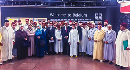 تجمع مسلمي بلجيكا يستقبل البعثة المغربية المتكونة من المقرئين و الوعاظ و الواعظات لإحياء شهر رمضان المبارك تجمع مسلمي بلجيكا يستقبل البعثة المغربية المتكونة من المقرئين و الوعاظ و الواعظات لإحياء شهر رمضان المبارك