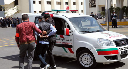 إعتقال ضابط شرطة لتورطه في قضية تتعلق باختلاس أموال عمومية والتزوير إعتقال ضابط شرطة لتورطه في قضية تتعلق باختلاس أموال عمومية والتزوير