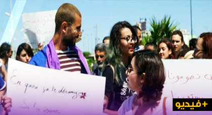 فيديو مثير.. شاهدوا "مقهى" تفتح أبوابها أمام المفطرين علنا خلال نهار رمضان