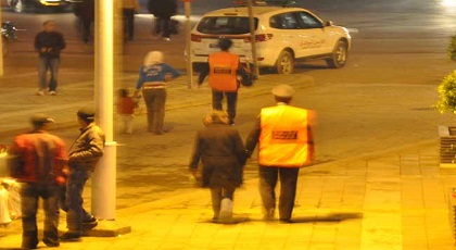 بائعات هوى ينشطن قبيل صلاة التراويح في إصطياد زبائن المتعة أمام مرأى الجميع بالناظور بائعات هوى ينشطن قبيل صلاة التراويح في إصطياد زبائن المتعة أمام مرأى الجميع بالناظور