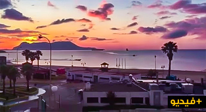مثير بالفيديو.. السلطات البحرية الاسبانية تعترض زورقا محملا بكمية مهمة من الحشيش المغربي مثير بالفيديو.. السلطات البحرية الاسبانية تعترض زورقا محملا بكمية مهمة من الحشيش المغربي