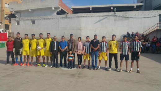 جمعويو "تزغين" ينظمون أكبر دوري رمضاني في كرة القدم المصغرة بحضور ممثلي السلطة والجماعة جمعويو "تزغين" ينظمون أكبر دوري رمضاني في كرة القدم المصغرة بحضور ممثلي السلطة والجماعة