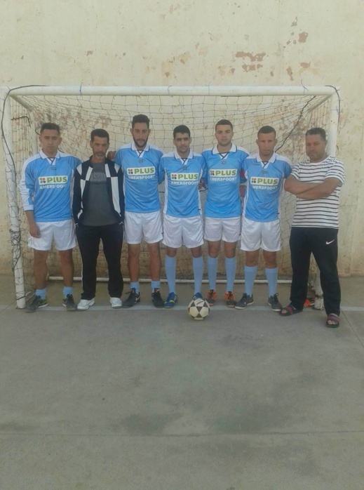 جمعويو "تزغين" ينظمون أكبر دوري رمضاني في كرة القدم المصغرة بحضور ممثلي السلطة والجماعة جمعويو "تزغين" ينظمون أكبر دوري رمضاني في كرة القدم المصغرة بحضور ممثلي السلطة والجماعة