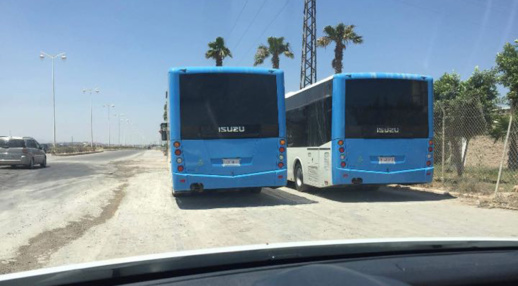 حافلات "بنتلة" تعد أيامها الأخيرة بعد دخول أسطول جديد لتأمين خطوط النقل العمومي بالناظور حافلات "بنتلة" تعد أيامها الأخيرة بعد دخول أسطول جديد لتأمين خطوط النقل العمومي بالناظور