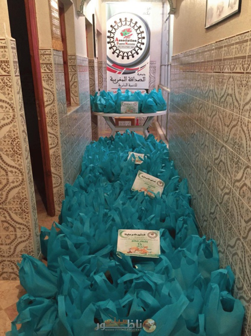 توزيع 2500 وجبة إفطار وقفف وملابس على المحتاجين والأيتام بوجدة توزيع 2500 وجبة إفطار وقفف وملابس على المحتاجين والأيتام بوجدة