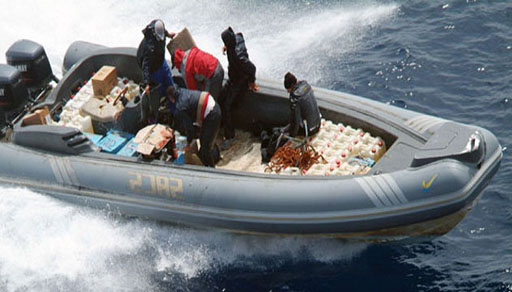البحرية الملكية تحجز طناً و100 كلغ من الحشيش على متن قاربين بسواحل الشمال البحرية الملكية تحجز طناً و100 كلغ من الحشيش على متن قاربين بسواحل الشمال