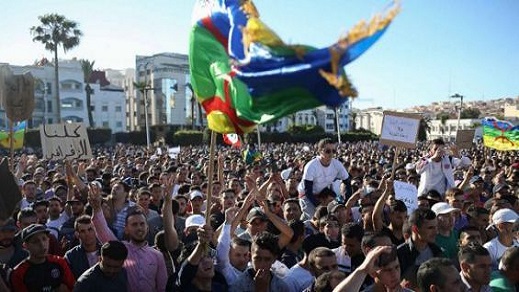 تنظيمات حقوقية تعلن عزمها إعادة "احتجاجات الحراك" إلى الحسيمة بهذا الموعد تنظيمات حقوقية تعلن عزمها إعادة "احتجاجات الحراك" إلى الحسيمة بهذا الموعد