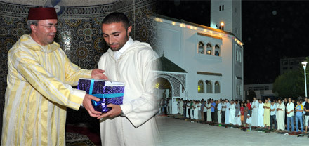عامل إقليم الناظور يحيي ليلة القدر بمسجد للا أمينة بالناظور عامل إقليم الناظور يحيي ليلة القدر بمسجد للا أمينة بالناظور