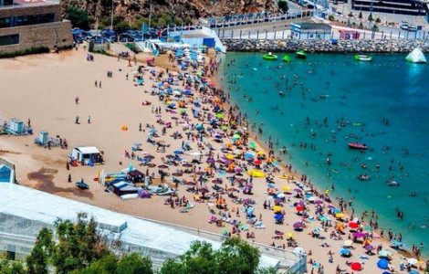 أصوات تدعو لجعل "الحسيمة" خلال هذا الصيف الوجهة السياحية الأولى بالمغرب أصوات تدعو لجعل "الحسيمة" خلال هذا الصيف الوجهة السياحية الأولى بالمغرب