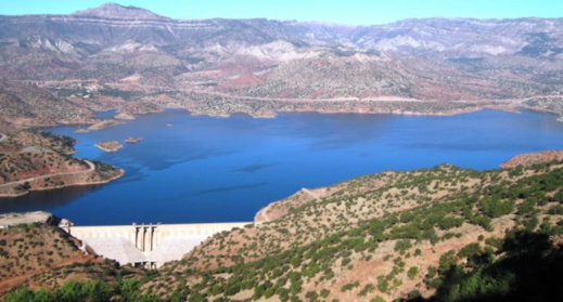 الحكومة تراهن على "سد غيس" لتوفير الماء الشروب وحماية الحسيمة من الفيضانات الحكومة تراهن على "سد غيس" لتوفير الماء الشروب وحماية الحسيمة من الفيضانات