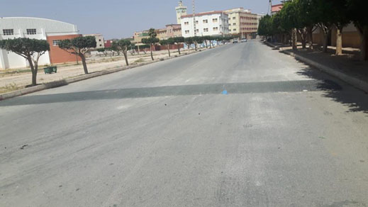 مواطنون من العروي يستغربون احداث حواجز لتخفيف السرعة بالقرب من المستشفى مواطنون من العروي يستغربون احداث حواجز لتخفيف السرعة بالقرب من المستشفى