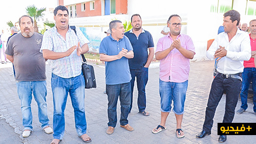 نشطاء ناظوريون يودعون وزير الصحة بشعار احتجاجي غاضب: السرطان إناقانغ نشطاء ناظوريون يودعون وزير الصحة بشعار احتجاجي غاضب: السرطان إناقانغ