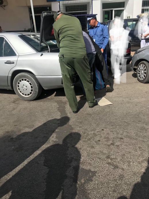 حجز 250 كلغ من الحلويات الفاسدة المنتهية صلاحية استهلاكها كانت في طريقها إلى الناظور حجز 250 كلغ من الحلويات الفاسدة المنتهية صلاحية استهلاكها كانت في طريقها إلى الناظور