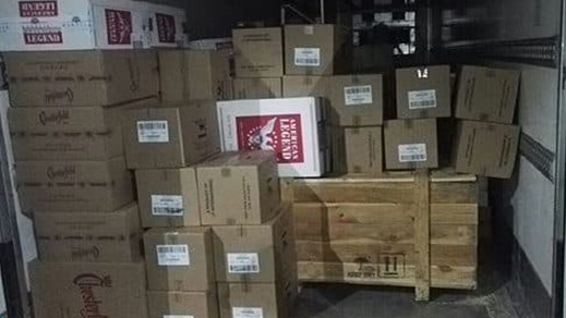الامن يحجز ازيد من 34 الف علبة سجائر بميناء المتوسط الامن يحجز ازيد من 34 الف علبة سجائر بميناء المتوسط