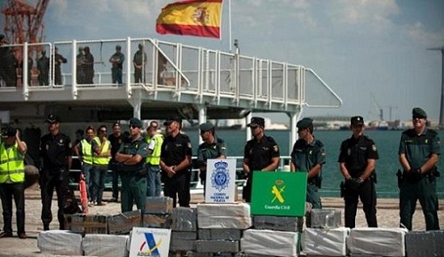 حجز 600 كلغ من الكوكايين واعتقال مغاربة ضمن 56 شخصا بشبكة لتهريب المخدرات بإسبانيا حجز 600 كلغ من الكوكايين واعتقال مغاربة ضمن 56 شخصا بشبكة لتهريب المخدرات بإسبانيا